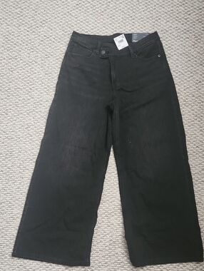 American Eagle Black Wide-Leg Jeans Size 4 Short